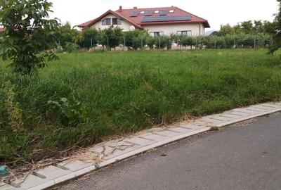 Teren de 1213 mp, în Exterior Vest - 2