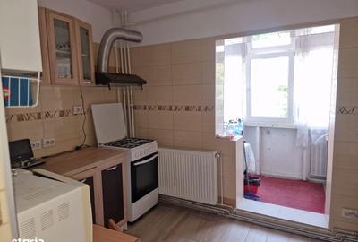 Apartament cu 3 camere decomandat în Nicolina - 4