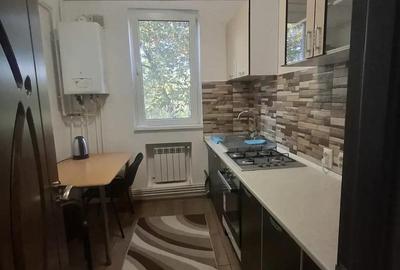 Garsonieră decomandată în Podu Roș