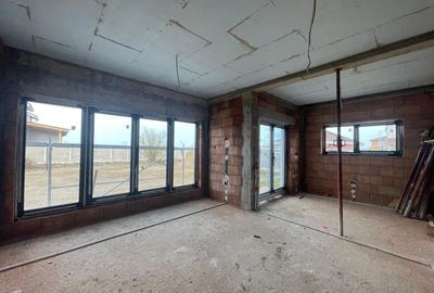 Duplex cu 3 camere cu Canalizare în Urseni - 2