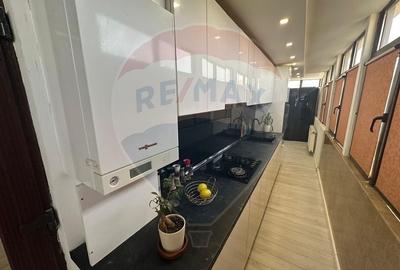 Apartament cu 4 camere de vanzare in zona Rovine - 4