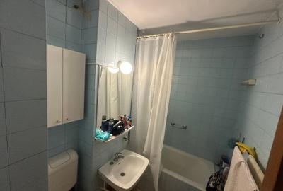 Apartament 4 camere, etajul 3/4, 2 grupuri sanitare, balcon mare, imbunatatiri - 10