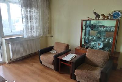 Apartament cu 3 camere semidecomandat în Central - 6