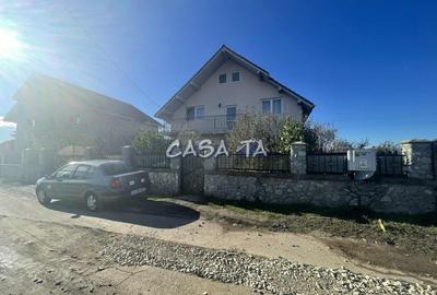 Casă individuală cu 4 camere cu Canalizare în Primăverii - 1