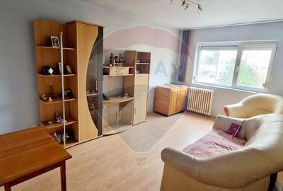 Apartament cu 3 camere de inchiriat in zona Aurel Vlaicu - 4