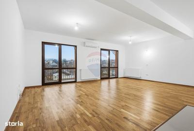 Apartament cu 3 camere în Bucium