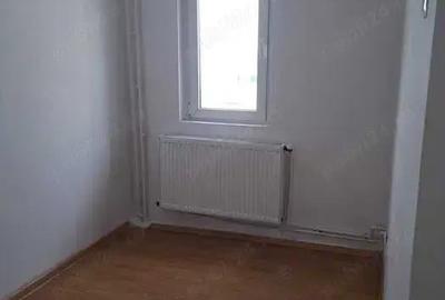ID - 924 - IN SPATE LAMAG jambo - garsoniera -gaz si Centrala Termica - 3