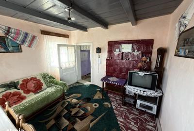 Casă cu 4 camere în Cucorăni - 9