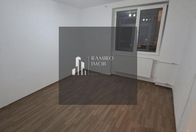 Apartament cu 3 camere decomandat în Giurgiului - 2