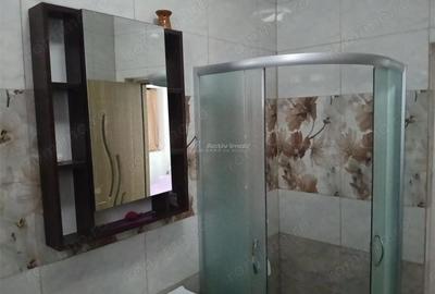 Apartament cu 2 camere decomandat în Lazu - 14