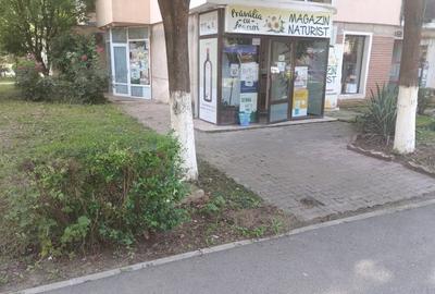 Spațiu comercial, de 50 mp, în Exterior Vest - 1