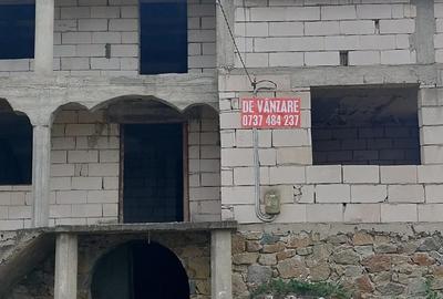 Casă cu 6 camere cu Teren 1800 Mp în Suplacu de Barcău - 2