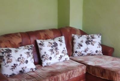 Casă cu 4 camere cu Teren 3400 Mp în Central - 3