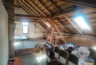 Casă cu 5 camere cu Teren 432 Mp în Rădăuți - 2
