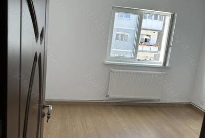 Apartament cu 4 camere decomandat în Vitrometan - 3