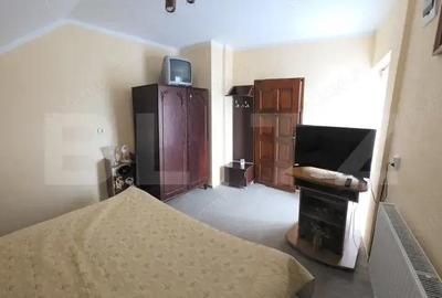 Casă cu 4 camere cu Teren 530 Mp în Central - 2