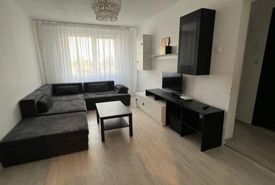 Apartament cu 3 camere semidecomandat în Berceni - 2