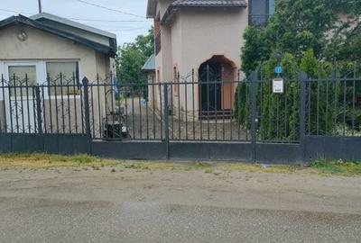 Casă cu 4 camere în Lungulețu - 8