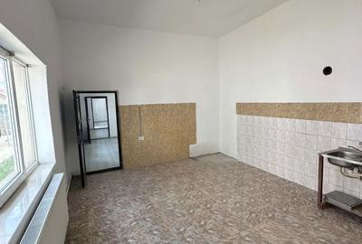 Casă cu 3 camere în Central - 8
