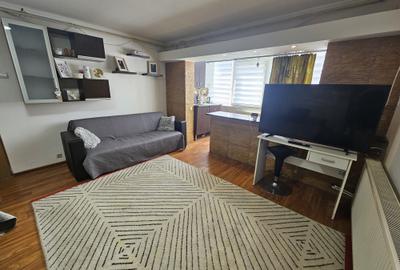 Apartament cu 2 camere decomandat în Central - 3