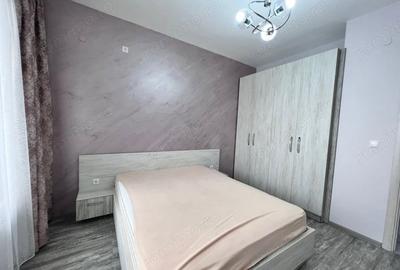 Apartament cu 2 camere decomandat în Tractorul