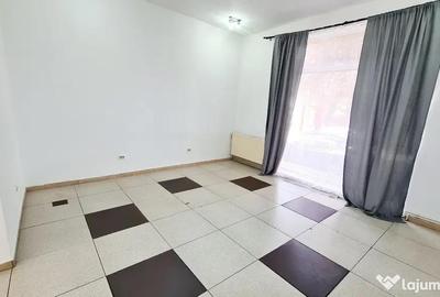 Spațiu comercial, de 110 mp, în Central - 13