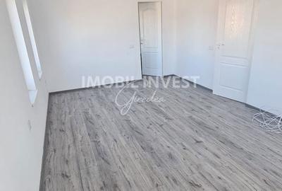 Casă cu 4 camere cu Teren 320 Mp în Central - 5