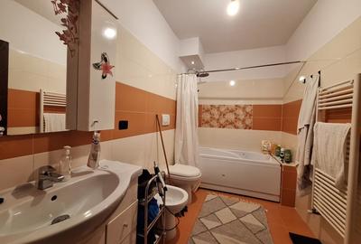 Apartament cu 3 camere semidecomandat, mobilat în Florești - 7