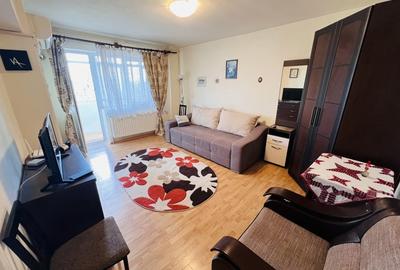 Garsonieră decomandată, mobilată în Universitate - 3