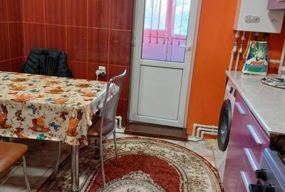 Apartament cu 3 camere semidecomandat în Viziru 1 - 6
