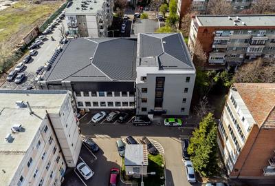 Spațiu modern de inchiriat destinat clinicilor sau companiilor - 1