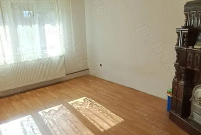 Casa cu 3 camere de vanzare - 6