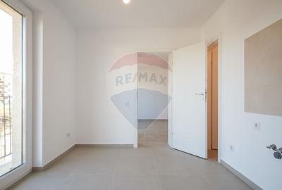 Apartament cu 1 camere decomandat în Tractorul - 5