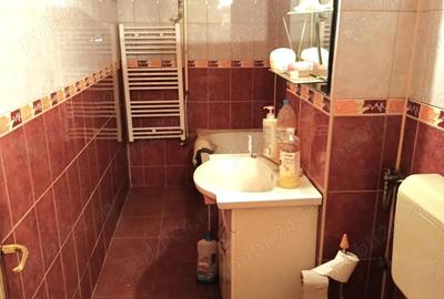 Apartament cu 3 camere decomandat în Central - 3