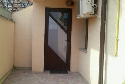 Birou, 14 mp în Casa de Cultură - 2