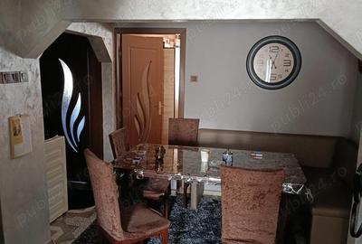 Apartament cu 3 camere decomandat în Uric - 2