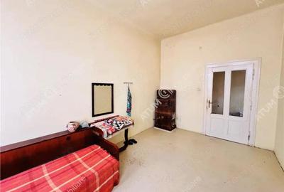 Apartament la casa cu 3 camere pivnita zona ultracentrala Sibiu - 2