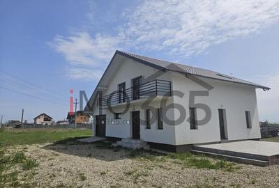 Casa noua 160mp Bradu cu 1000 mp teren - 2