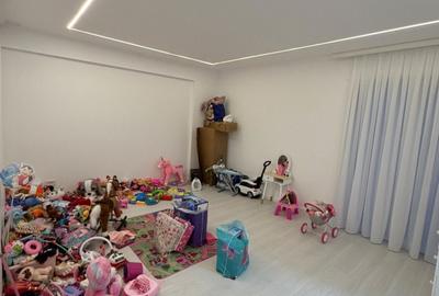 Apartament cu 4 camere decomandat în Cățelu - 1