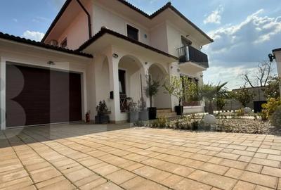 Casă cu 5 camere cu Teren 798 Mp în Central - 17