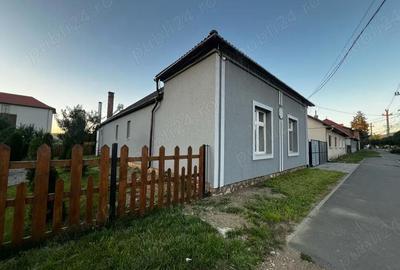 Casă cu 4 camere în Central - 1