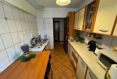 Apartament cu 3 camere decomandat în Central - 5