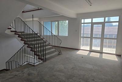 Apartament cu 3 camere decomandat în Slătinioara - 2