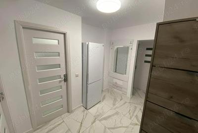 Apartament cu 2 camere decomandat în Piața Centrală