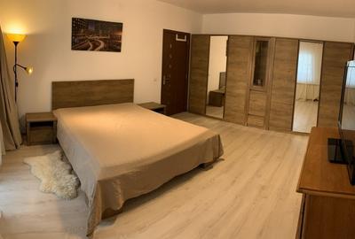 Închiriez Garsoniera Superba - zona Unirii - 1