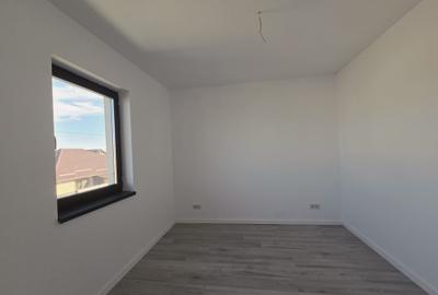 Vila individuala - 4 camere - 2 bai - pod-pompa de caldura-incalzire pardoseala - 10