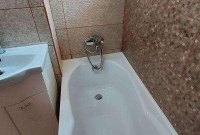 Apartament cu 3 camere decomandat în Drumul Taberei - 3