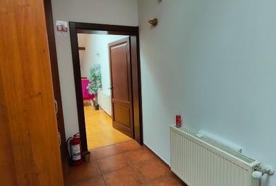 Spatiu Birou, Str. Louis Blanc/Paris,Guvern, Parcare, Piața Victoriei - 1