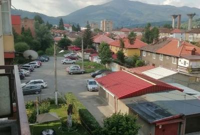 Apartament cu 3 camere semidecomandat, mobilat în Central - 7