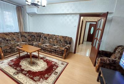 13 Seprembrie,Panduri, metrou Academia Militara la 800m - 13